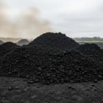 Cinquante-six véhicules partis en fumée en Normandie, ce n'est pas une simple perte matérielle. C'est une déflagration qui expose sans fard le cocktail chimique volatil et les vulnérabilités structurelles que l'industrie préfère taire.